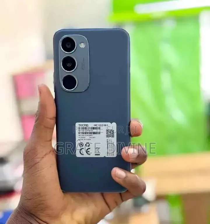 Nouveau Tecno Spark 40 Pro+ 256 GB Gris