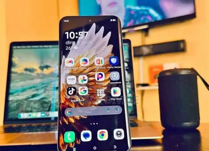Nouveau Tecno Spark 40 Pro+ 256 GB Gris