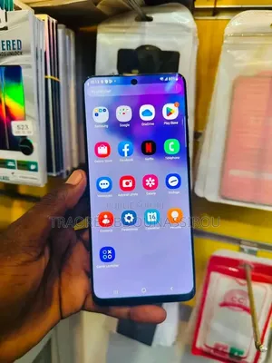 Nouveau Samsung Galaxy S20 128 GB Noir