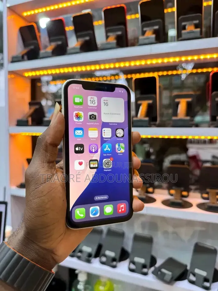 Nouveau Apple iPhone SE (2020) 256 GB Blanc