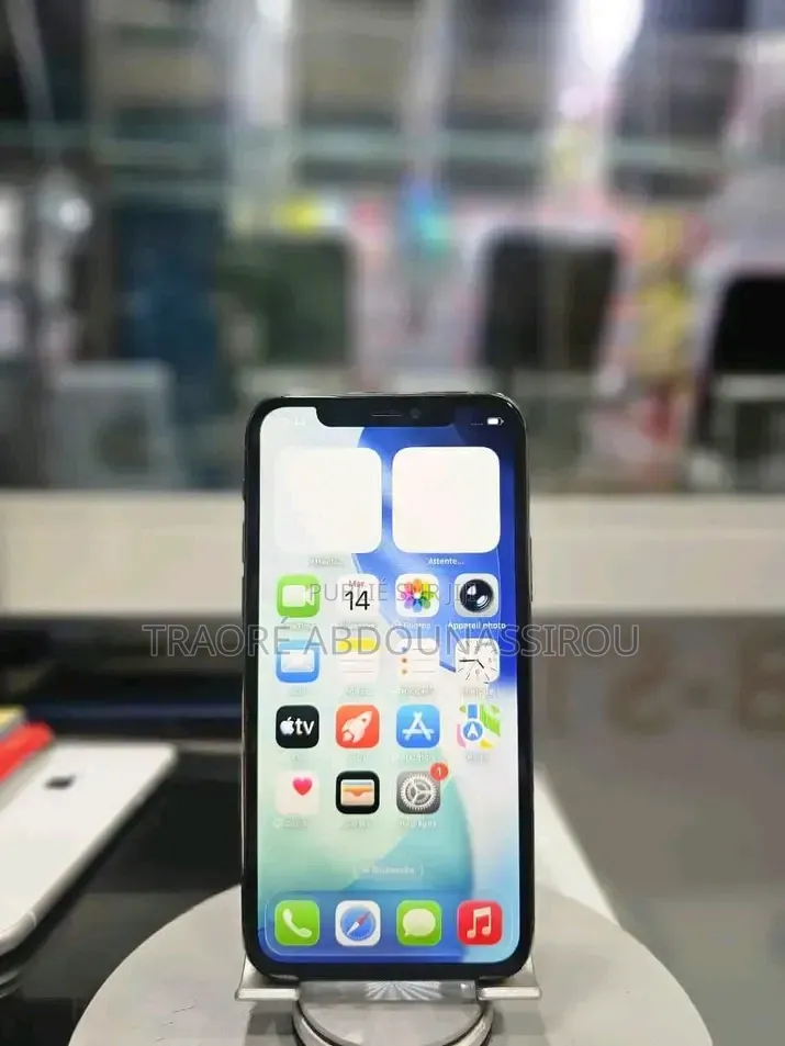 Nouveau Apple iPhone 11 Pro Max 256 GB Doré