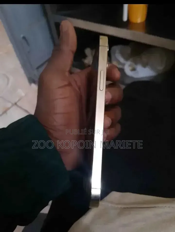 Nouveau Apple iPhone 12 Pro 128 GB Blanc