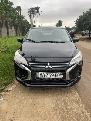 Mitsubishi Mirage 2023 Noir
