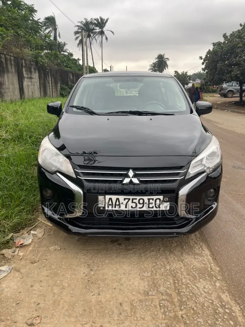 Mitsubishi Mirage 2023 Noir