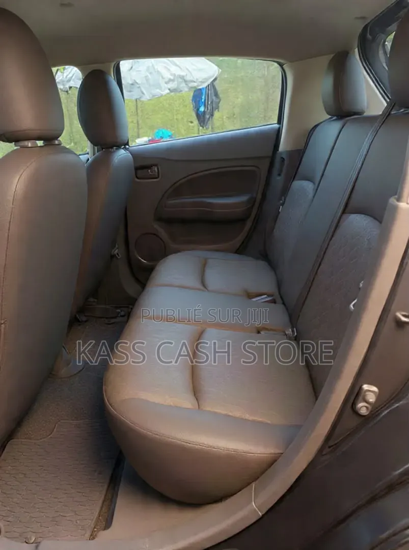 Mitsubishi Mirage 2023 Noir