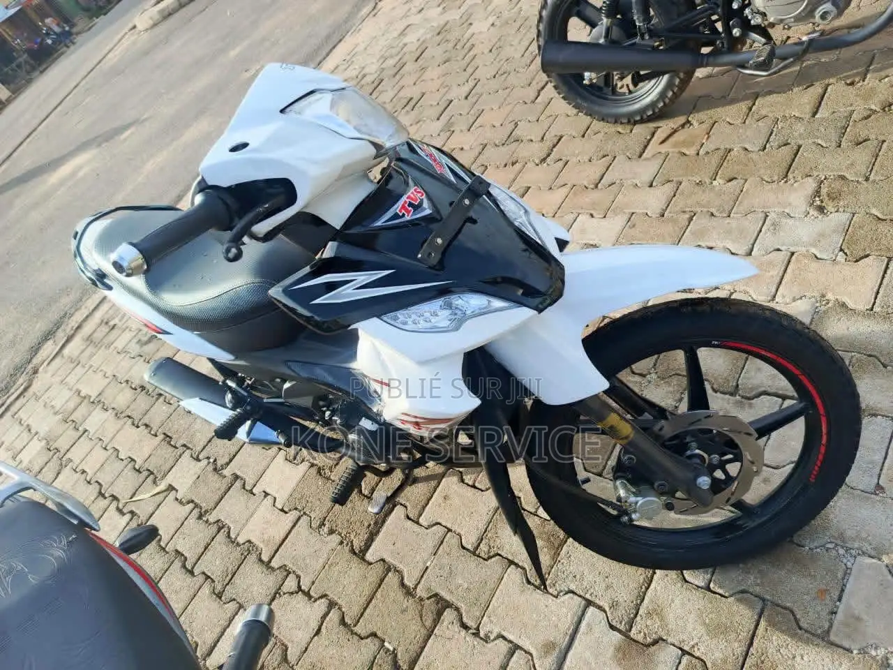 Nouveau TVS Rockz 125 2026 Autre
