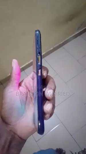 Infinix Hot 8 32 GB Violet