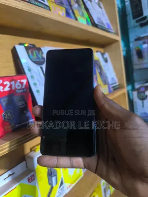 Nouveau Tecno Camon 20 Pro 256 GB Bleu