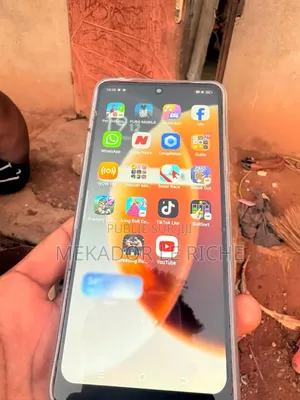 Nouveau Tecno Camon 30 5G 256 GB Doré