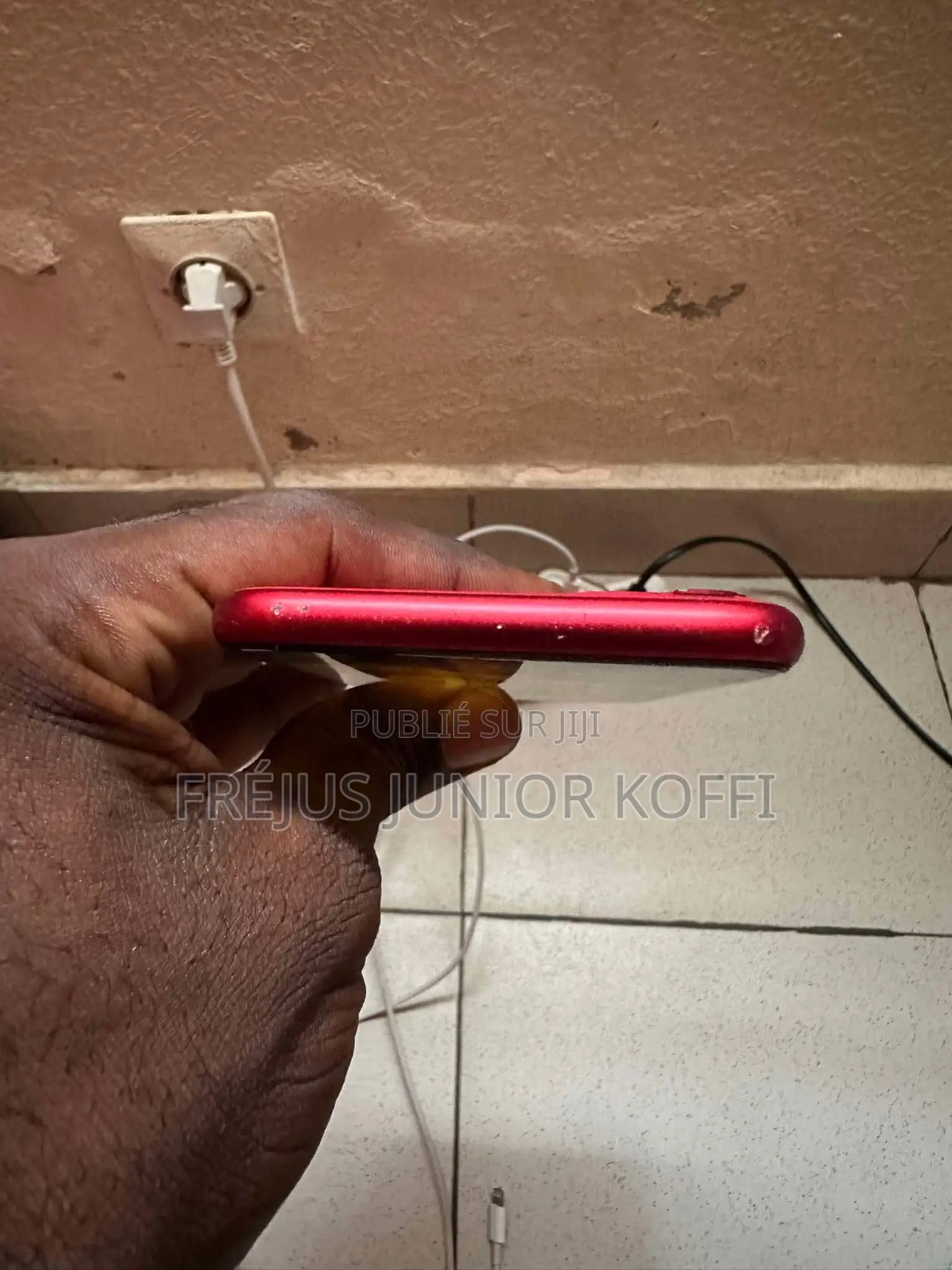 Apple iPhone 11 64 GB Rouge