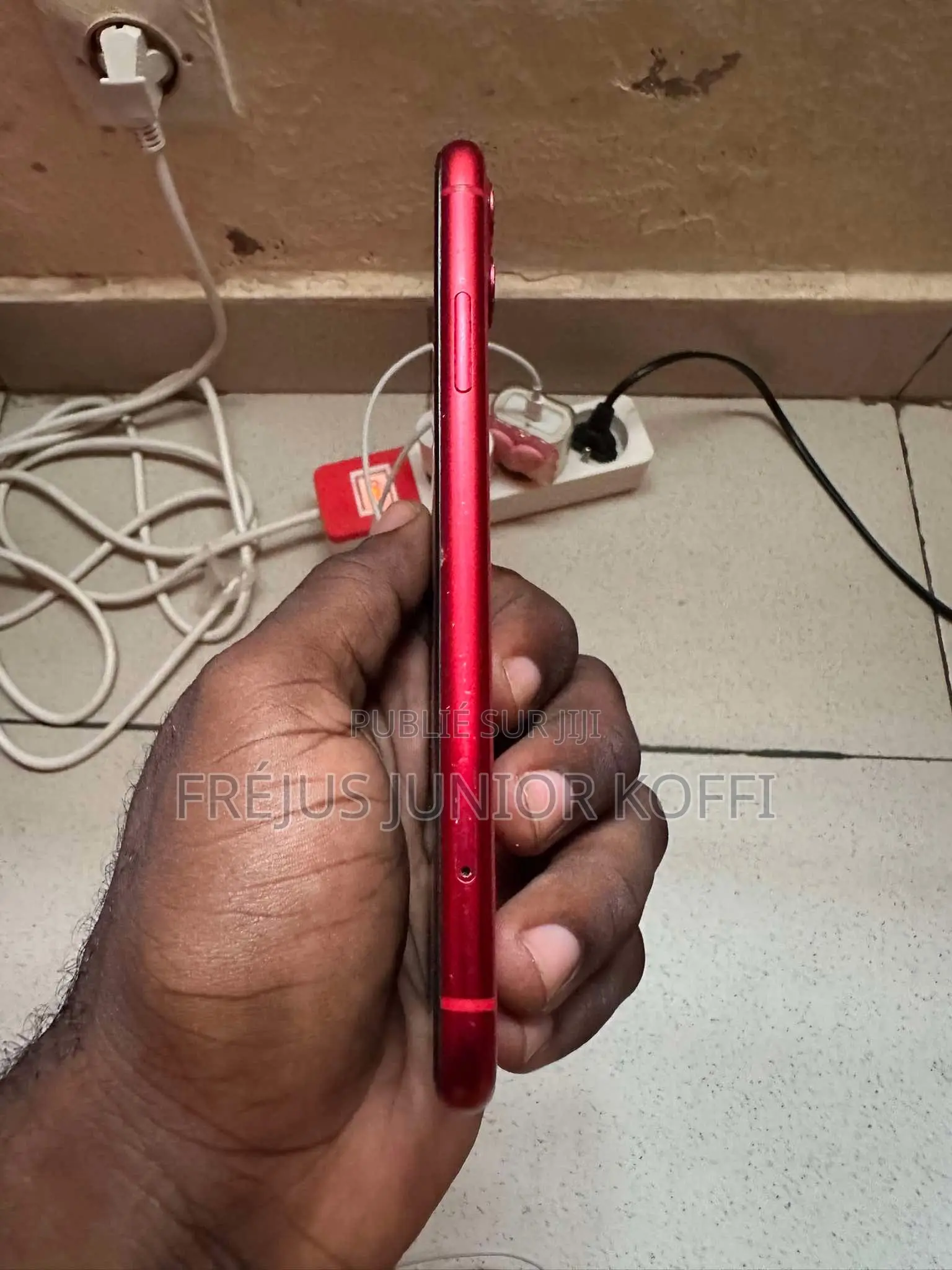 Apple iPhone 11 64 GB Rouge
