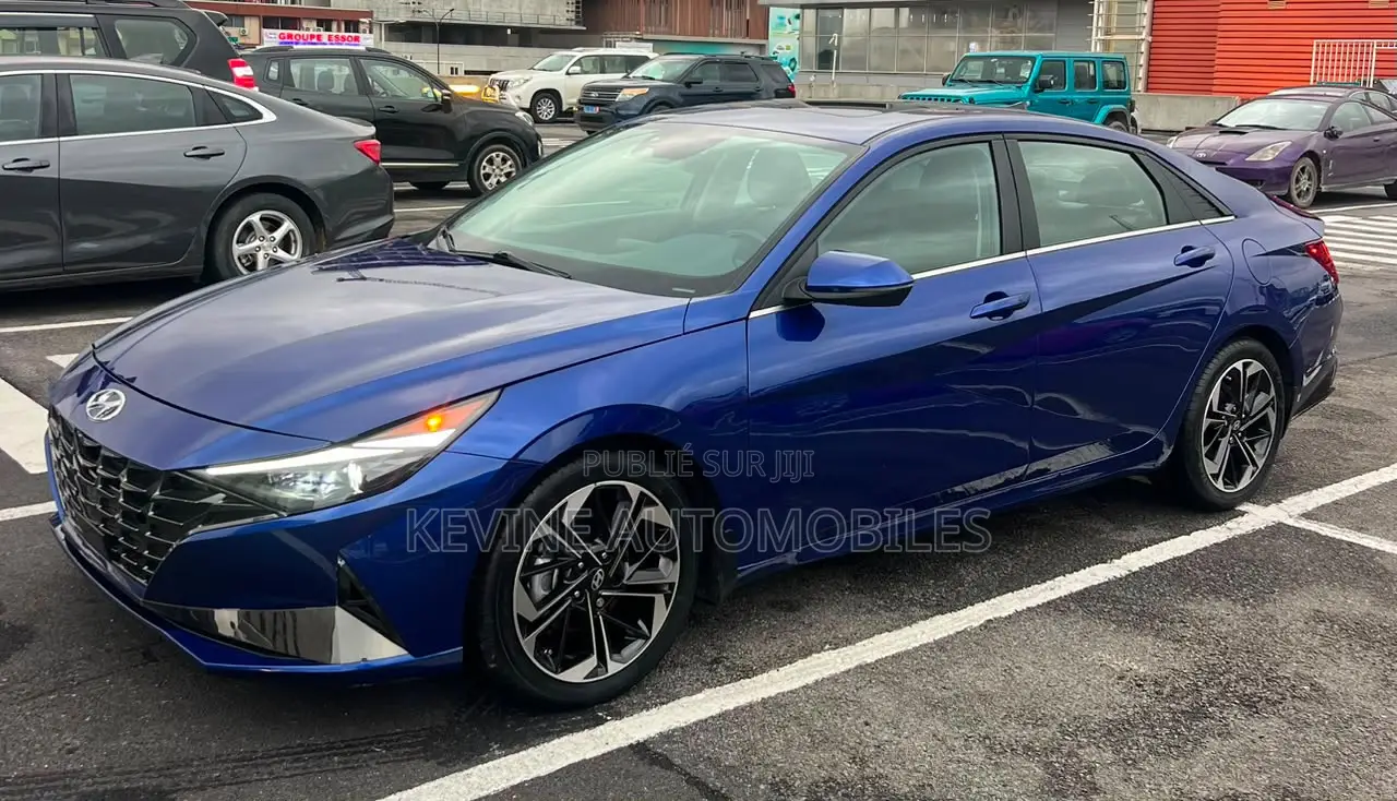 Hyundai Elantra 2022 Autre