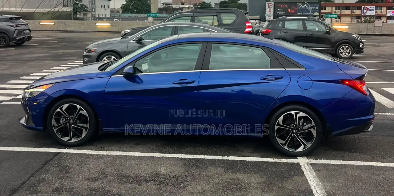 Hyundai Elantra 2022 Autre