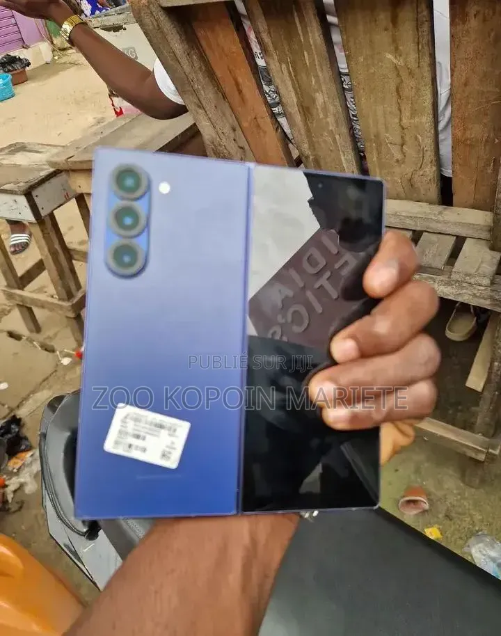 Nouveau Samsung Galaxy Z Fold6 512 GB Bleu