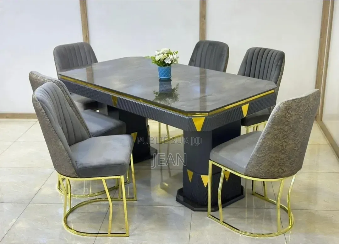 Table À Manger