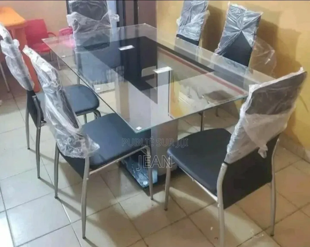 Table À Manger