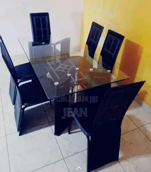 Table À Manger
