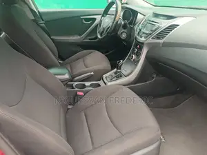 Hyundai Elantra 2016 Rouge