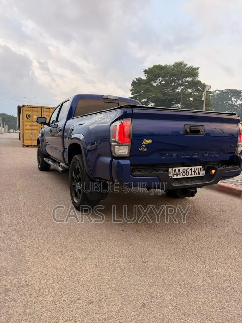 Toyota Tacoma TRD Off Road Double Cab 5' Bed V6 AT 2023 Bleu