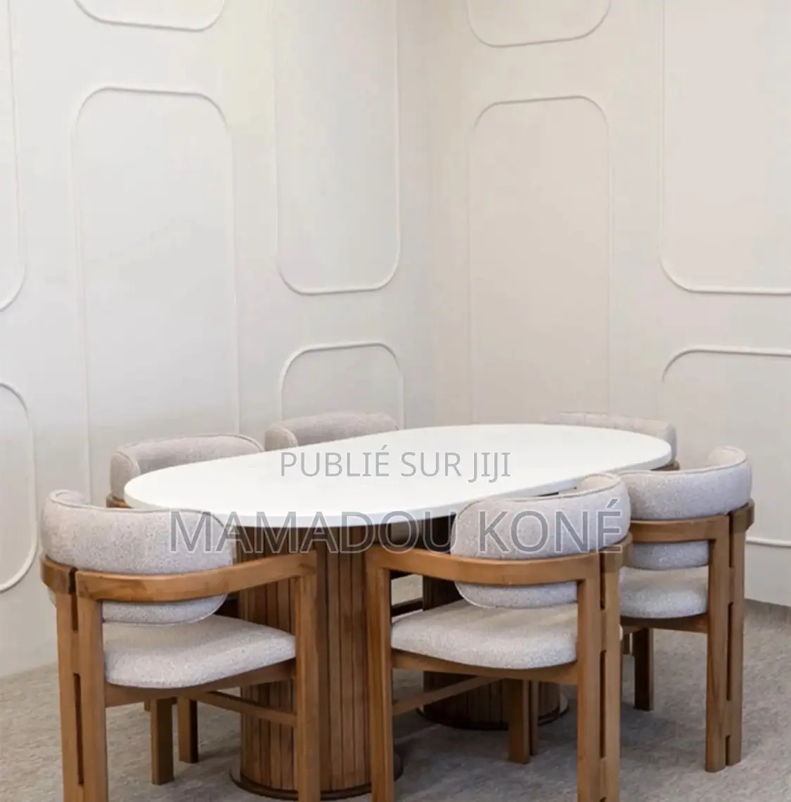 Table À Manger Pour Lus 08 Chaises