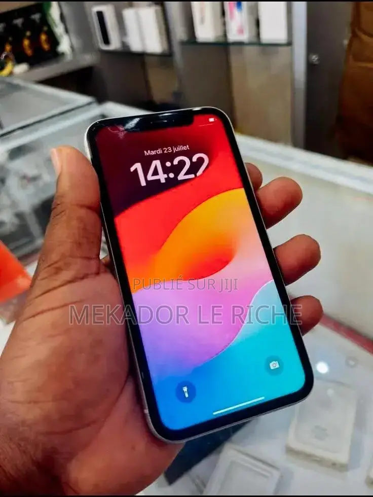 Nouveau Apple iPhone XR 128 GB Rouge