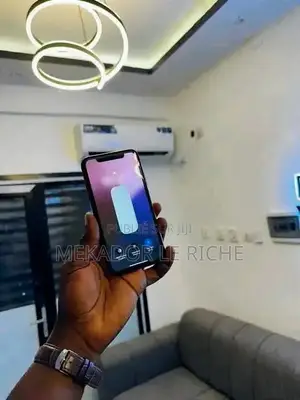 Nouveau Apple iPhone XR 128 GB Rouge