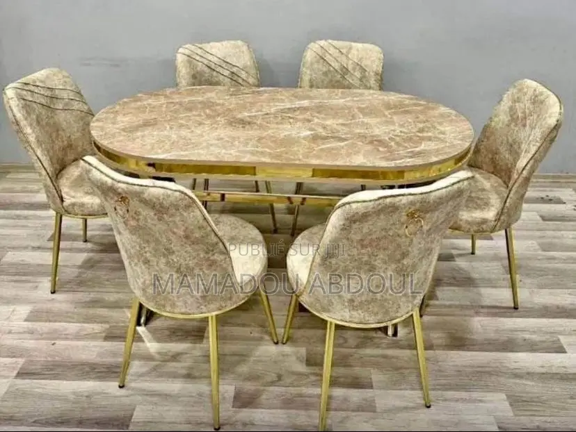 Table À Manger