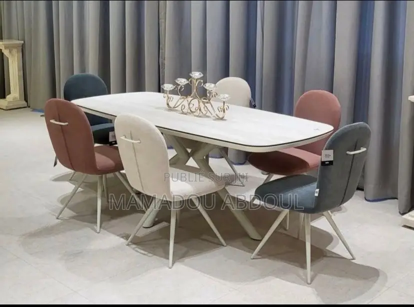 Table À Manger