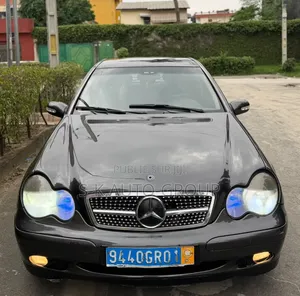 Mercedes-Benz C200 2000 Noir