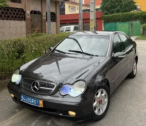 Mercedes-Benz C200 2000 Noir