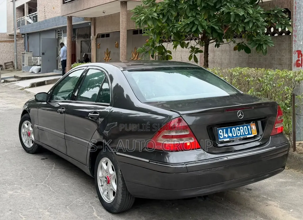 Mercedes-Benz C200 2000 Noir