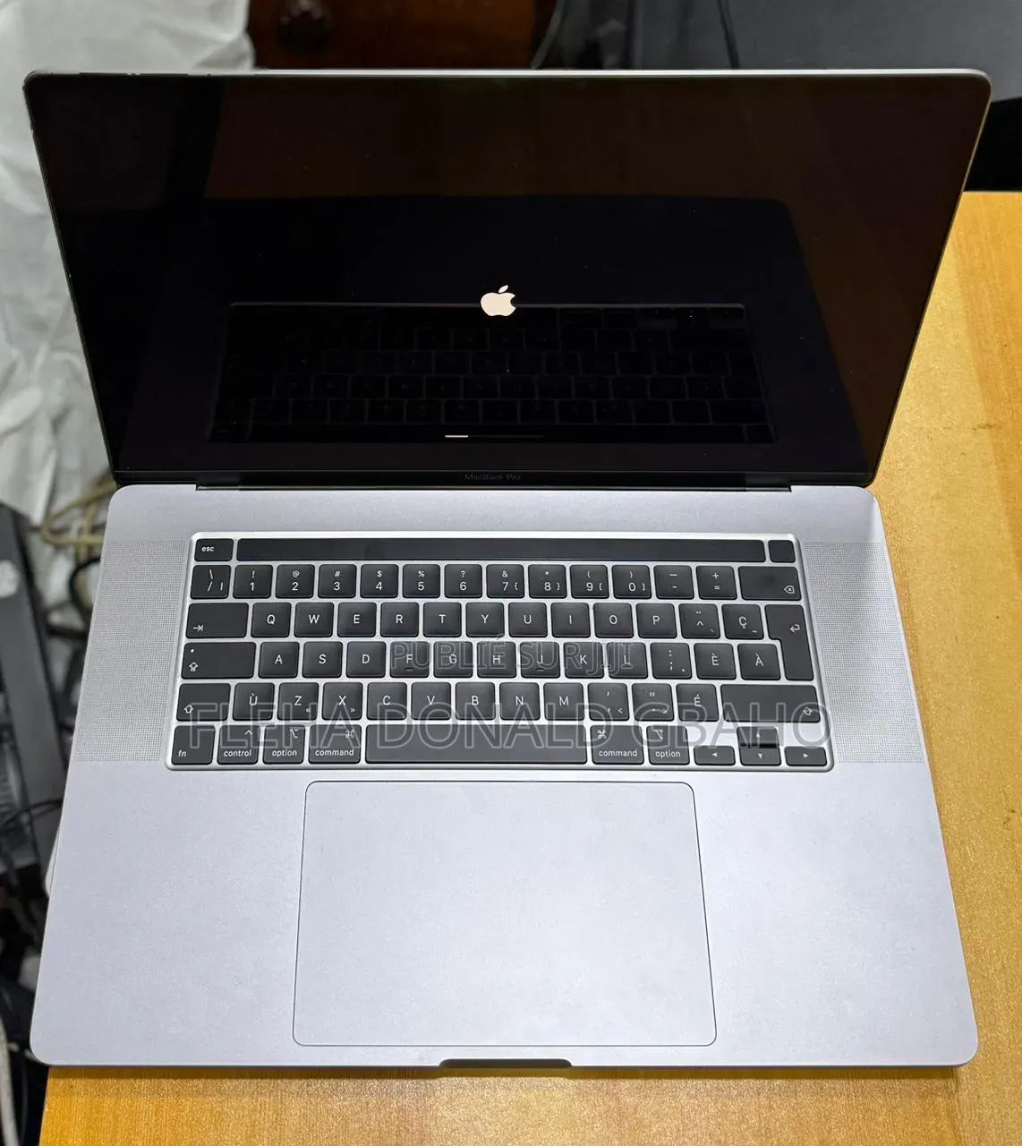 Nouveau Apple MacBook Pro 2019 32GB Intel Core i9 SSD 512GB