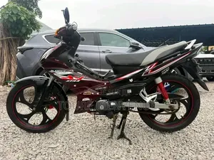 Nouveau KTM Duke 125 2025 Bleu