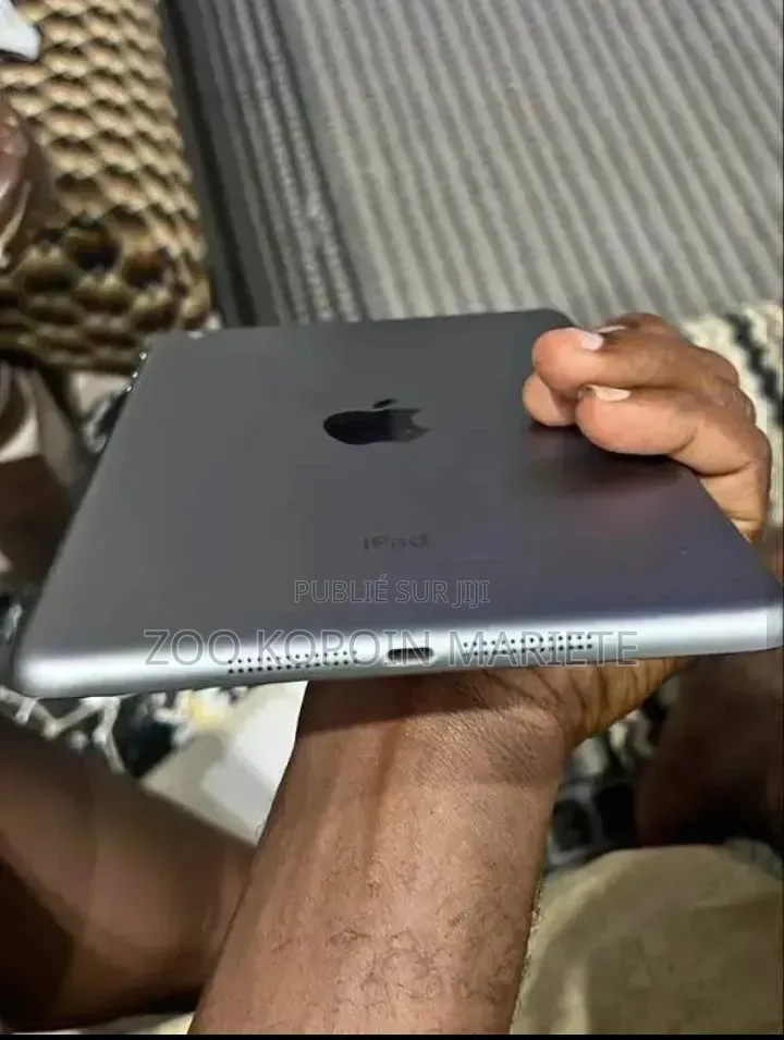 Nouveau Apple iPhone XR 256 GB Gris