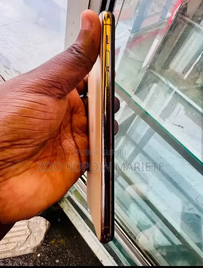 Nouveau Apple iPhone 11 Pro Max 256 GB Orange
