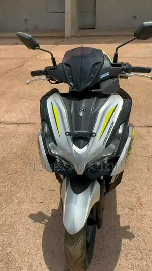 Nouveau Yamaha Autre 2026 Gris