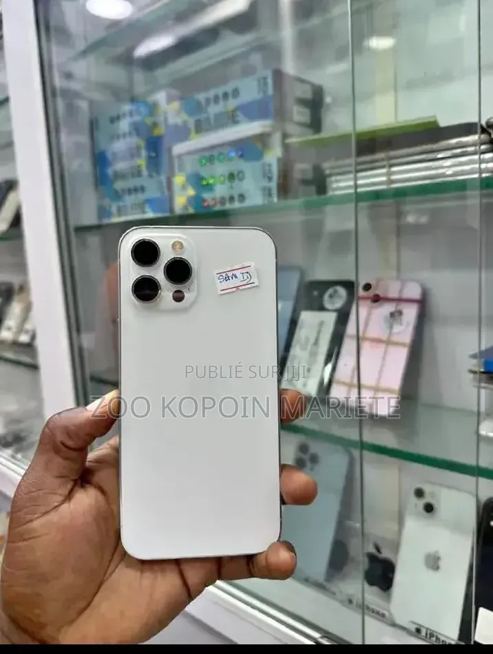 Nouveau Apple iPhone 12 Pro 128 GB Blanc