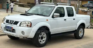 Nissan Hardbody 2019 Blanc