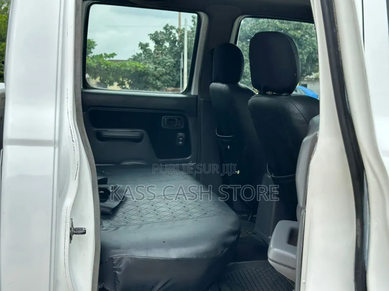 Nissan Hardbody 2019 Blanc