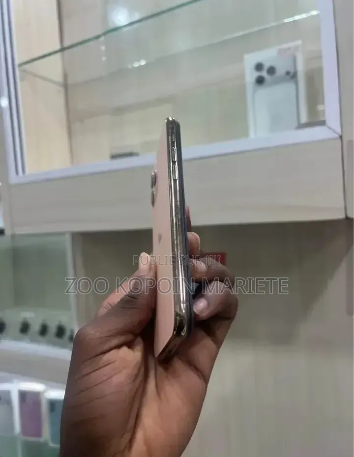 Nouveau Apple iPhone 11 Pro 64 GB Gris