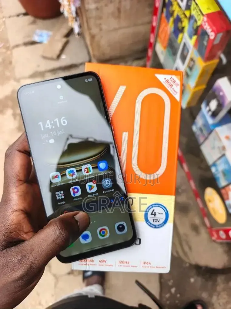 Nouveau Tecno Spark 40 256 GB Blanc