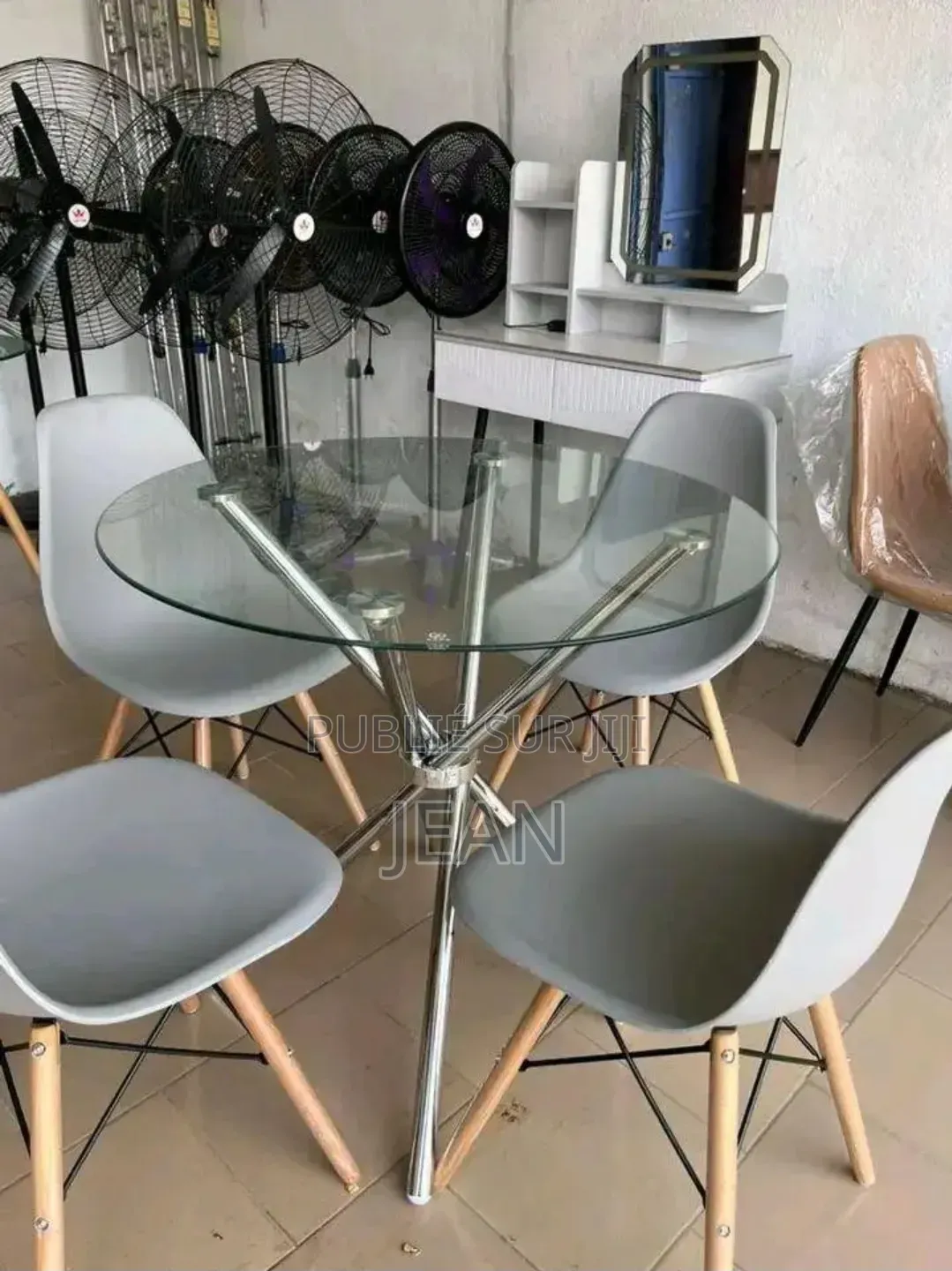 Table À Manger