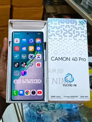 Nouveau Tecno Camon 40 Pro 4G 256 GB Autre