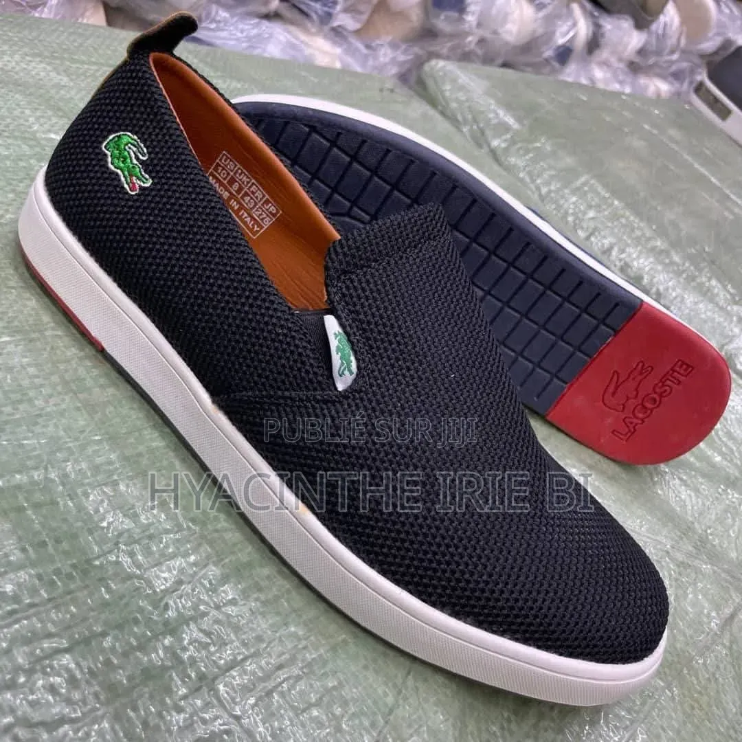 Lacoste Disponible P40-45 
Prix:18.000fcfa