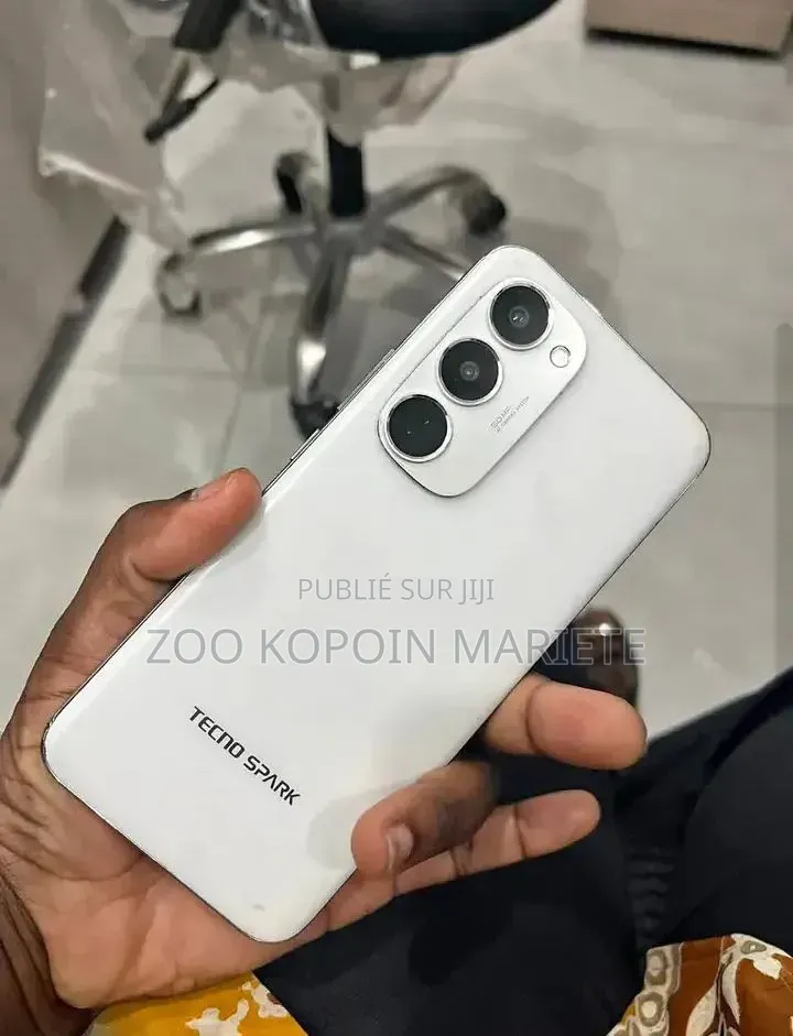 Nouveau Tecno Spark 40 128 GB Blanc
