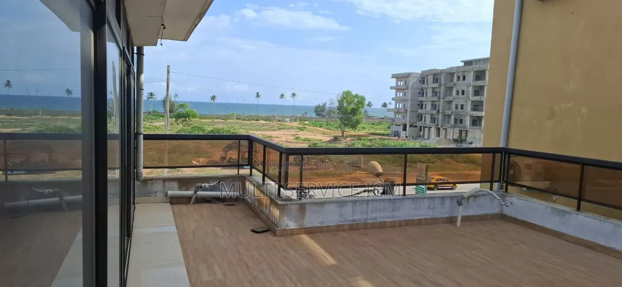 Meublé 6chbre Duplex dans Grand-Bassam à Vendre