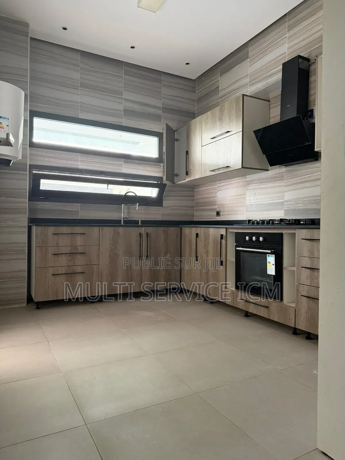 Meublé 6chbre Duplex dans Ismaël Coulibaly, Cocody à Vendre