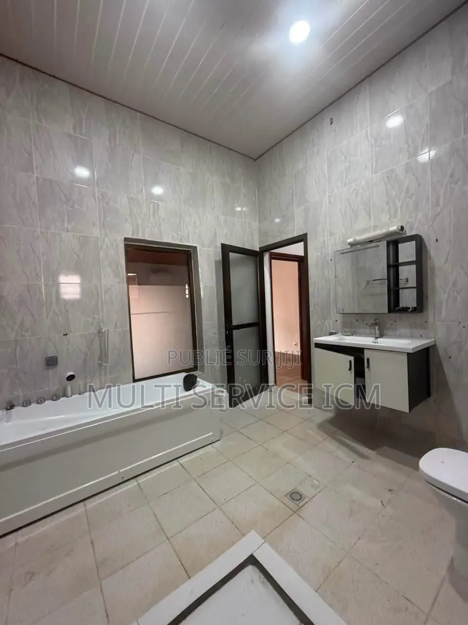 Meublé 6chbre Duplex dans Ismaël Coulibaly, Cocody à Vendre