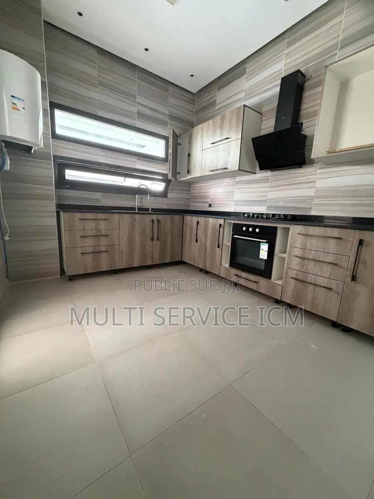 Meublé 6chbre Duplex dans Ismaël Coulibaly, Cocody à Vendre