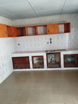 4chbre Villa dans Korhogo à Vendre